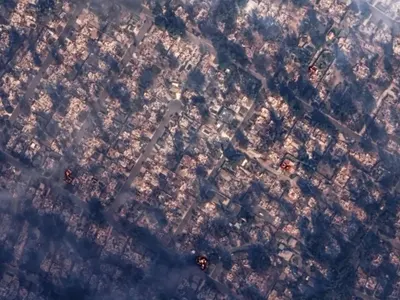 Мащабът на пожара от Космоса: Вижте Лос Анджелис преди и след огъня (снимки)