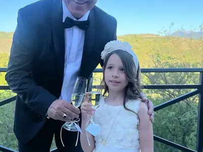 Мика Стоичкова пусна снимки от сватбата