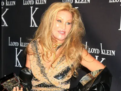 Почина „жената котка“ Джоселин Уилденщайн