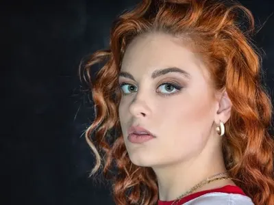 Щерката на Юлиан Вергов - Алена стартира музикална кариера с нова група