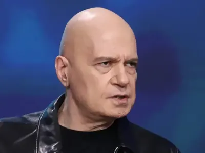 Слави пробута за  министър личния си финансист