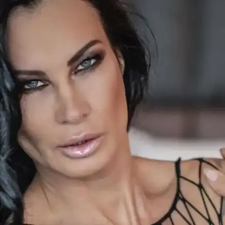 След бурния си живот: Цеци Красимирова отказа мъжете на 44!