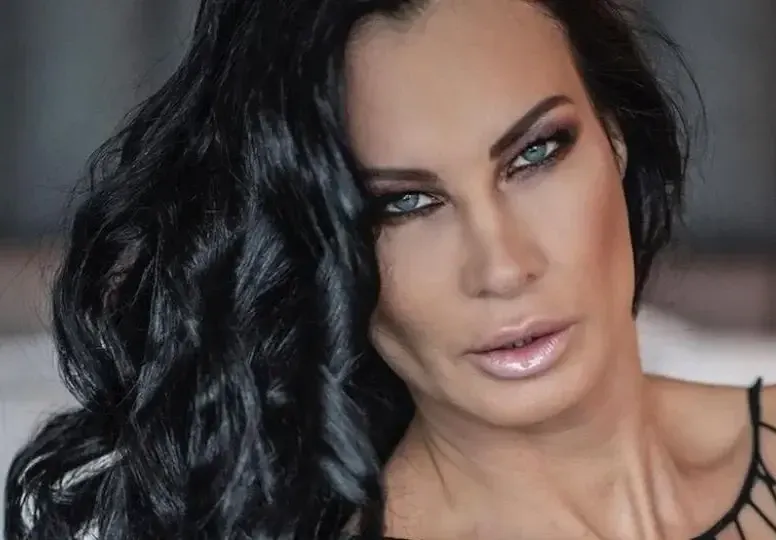 След бурния си живот: Цеци Красимирова отказа мъжете на 44!