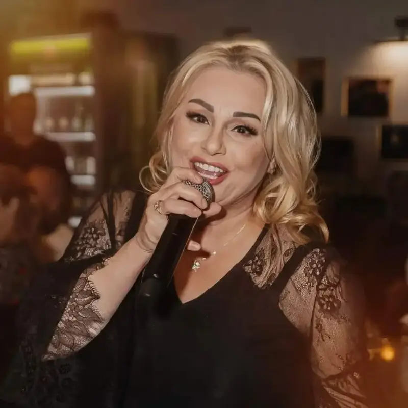 Срещу 2 бона: Тони Димитрова се подмлади с 20 години