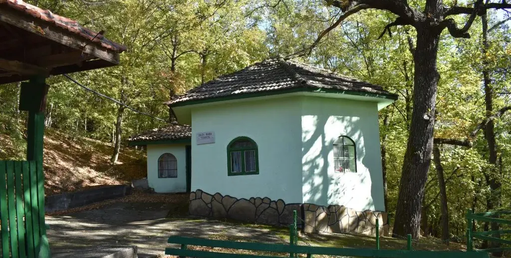 Светец и змей закрилят Севлиевско поле