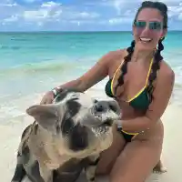 Звезда от "Нетфликс" женен за българка