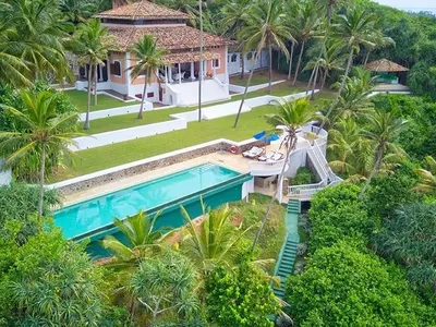 100 000 лева са платили от „Ергенът“ за вилата в Шри Ланка (СНИМКИ)