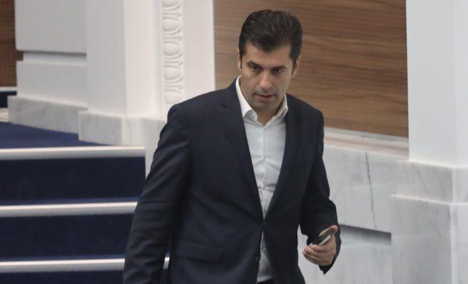 Линда, кога ще се погрижиш за външния вид на Киро? СНИМКИ