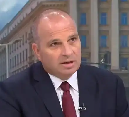 Американски шпионски дрон за $220 млн. тайно пази софийското летище