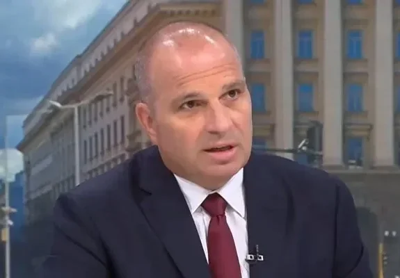 Американски шпионски дрон за $220 млн. тайно пази софийското летище