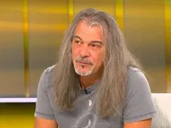 Бащата на Маги Халваджиян умира в ръцете му! Кръщава сина си на него