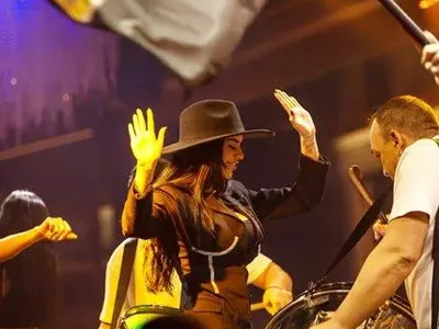 Беба от "Биг брадър" припечелва като кючекчийка!