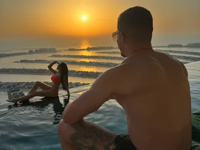 БОМБА: Симона Загорова показа новия мъж до себе си! (кой кого заведе в Дубай - ВИЖ ГО ТУК - СНИМКИ)