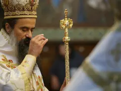 Братът на патриарх Даниил доведе до фалит църковна фирма