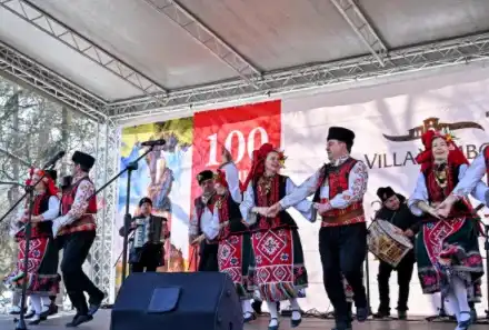 Цял град празнува 100-годишен юбилей с „Вила Ямбол“