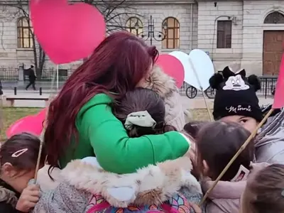 Драма в русенско школо! Деца пред нервна криза след изгонването на учителка! Родители звънят на 112