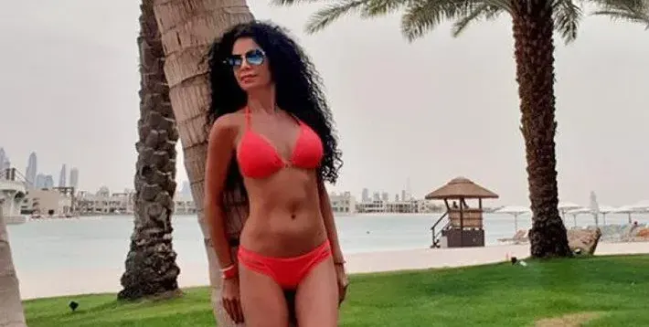 Елен Карабойчева загатна красоти под душа