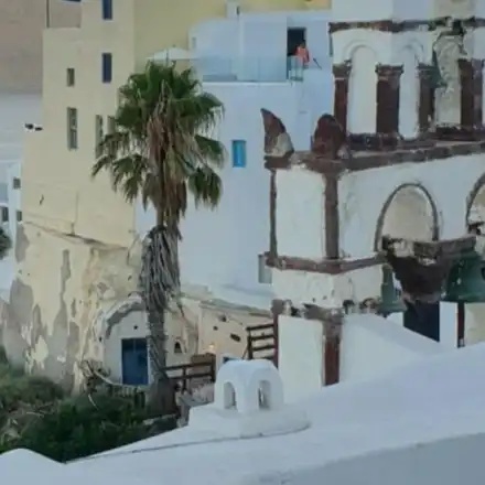 Ева Веселинова реве  заради земетресенията на Санаторни