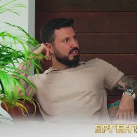 Горещо! Две от момичетата на Мартин Елвиса го предадоха (Ударът е жесток и неочакван)