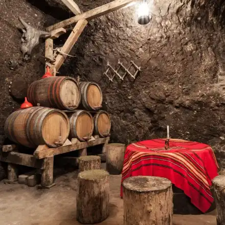 И Чърчил си е пил виното на това място в България, където туристи идват целогодишно