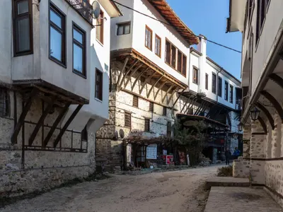 И Чърчил си е пил виното на това място в България, където туристи идват целогодишно