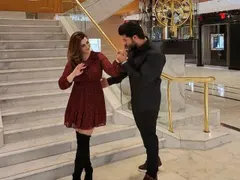 Жената на Фики му избира дрехи