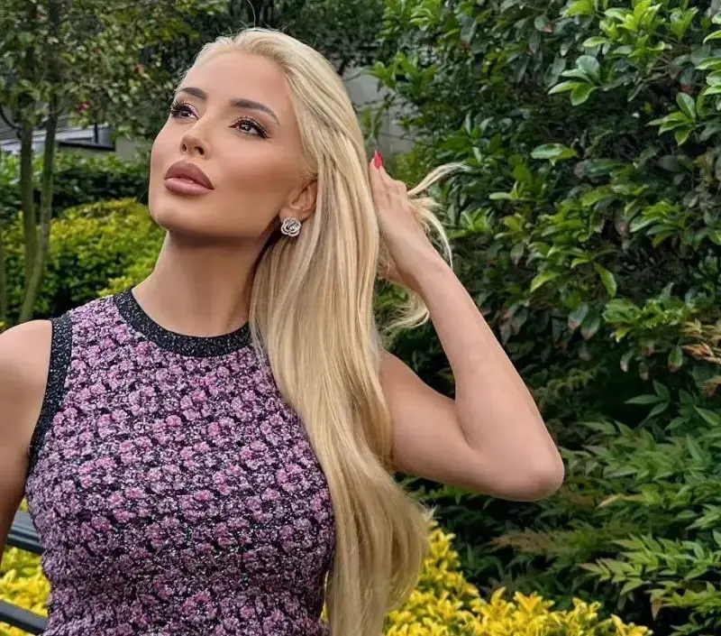 КРАЙ! Цветелина Янева спира нощните участия заради детето