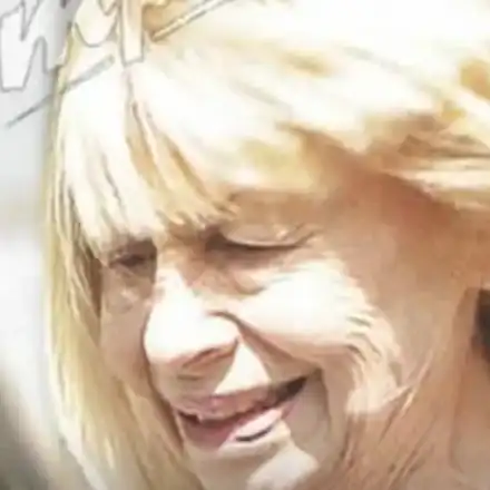 Лили ще съди агенцията, която я "прати" на лифтинг в Турция