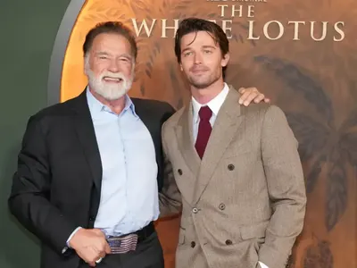 Мария Бакалова купонясва с Арнолд Шварценегер