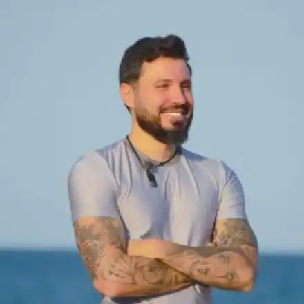 Мартин Елвиса очарова момите със зъби за 30 бона