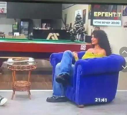 Мартин няма да му го прости: Виктор отсвири мацката с най-голямата циц@! (СНИМКИ на гол@та Габриела)