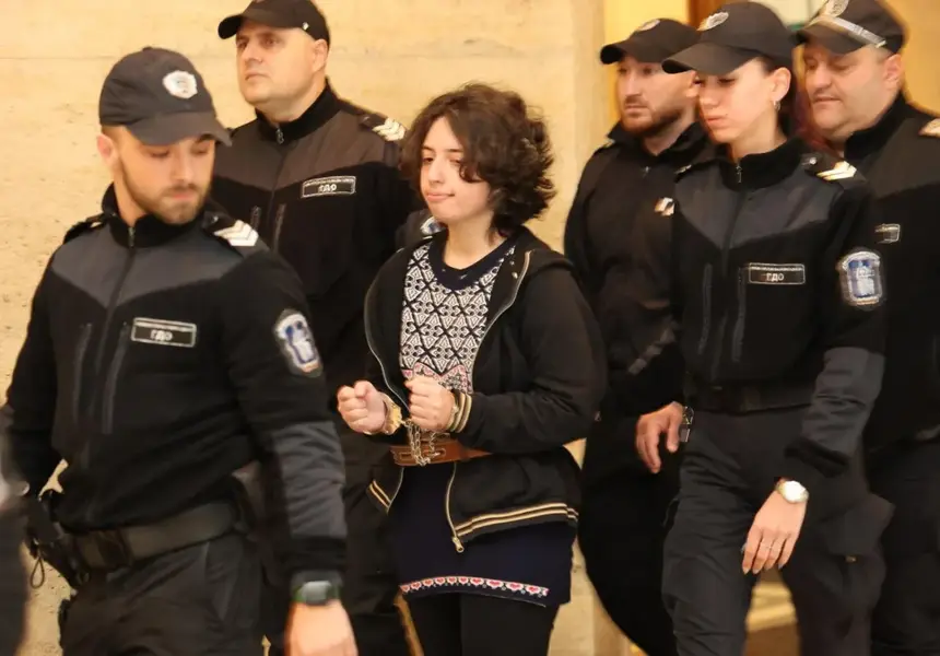 Младата жена, наръгала трима в София: С ясно съзнание го направих, имах готовност да ги убия