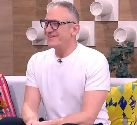 "Мой си е!", обяви Анна Кошко и награби Деян Донков за "пакета"! (Радина се е облещила - СНИМКИ)