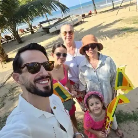 Наглост! Наум Шопов помъкна цялата рода в Шри Ланка за сметка на „Ергенът“