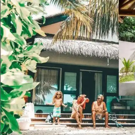 НЕВЕРОЯТЕН ЛУКС! Алекс и Бебо избягаха във вилата на Халваджиян на Малдивите (СНИМКИ)