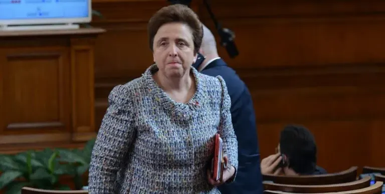Новина: Шефът на ФЛАГ Дора Янкова става зам.-министър на МРРБ с ресор „саниране“