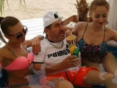 Няма насита! И от хосписа дъртия к@ар Митьо Пищова иска…манекенки