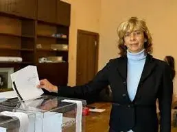 Няма такава държава! В парламента работи убиец, който обслужва сексуално депутат