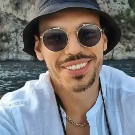 Обрат: „Перуката“ Даниел Петканов на колене пред Алекс: Моля те, любима, прости ми, че съм комплексар!