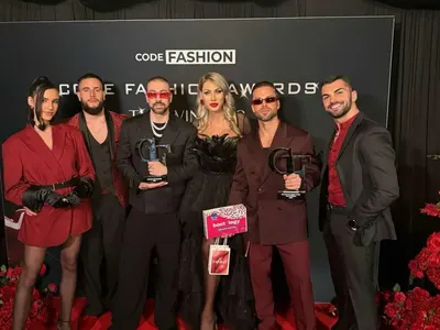 Pitt с първа модна книга и награда от Code Fashion (Снимки)