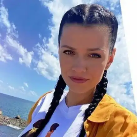 Ралица Паскалева закъса за пари! Разпродава си дрехите, ще води „Игрите“ без Димо Алексиев