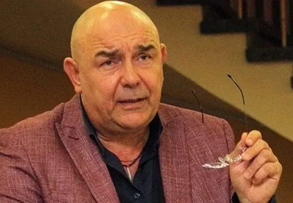 Шефът на Сатирата: Театърът няма пари дори за тоалетна хартия