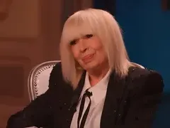 Шият кукли за Лили Иванова