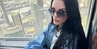 Щерката на Глория продължава с лукса в Дубай