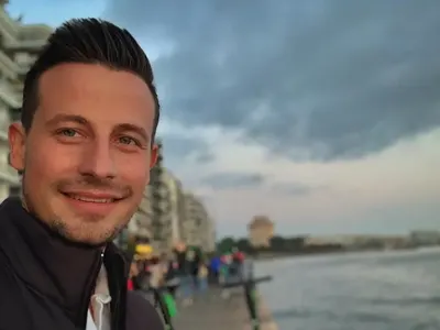 Синът на Ахмед Доган се върна при бивша любовница