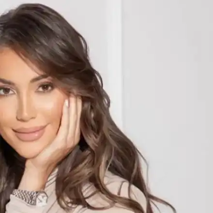 След като натири надарения си любовник: Ето при кого пак „сви платната“ Алекс Богданска!(Фото)