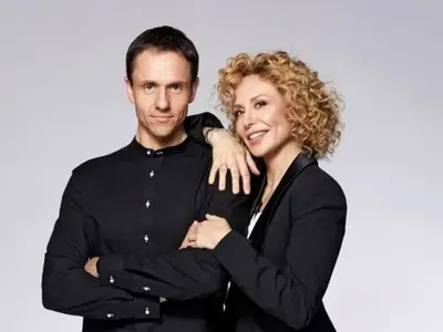 Стефания Колева се омазва с червило заради Деян Ангелов