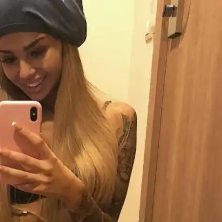 Сузанита имитира Мерилин Менсън