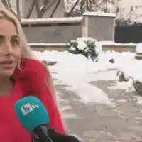 Треньор по волейбол сви телефона на Юнона! Хванаха го с полиция