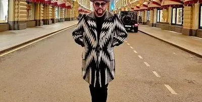 Устата иска селфи с Тръмп и Путин на 9 май